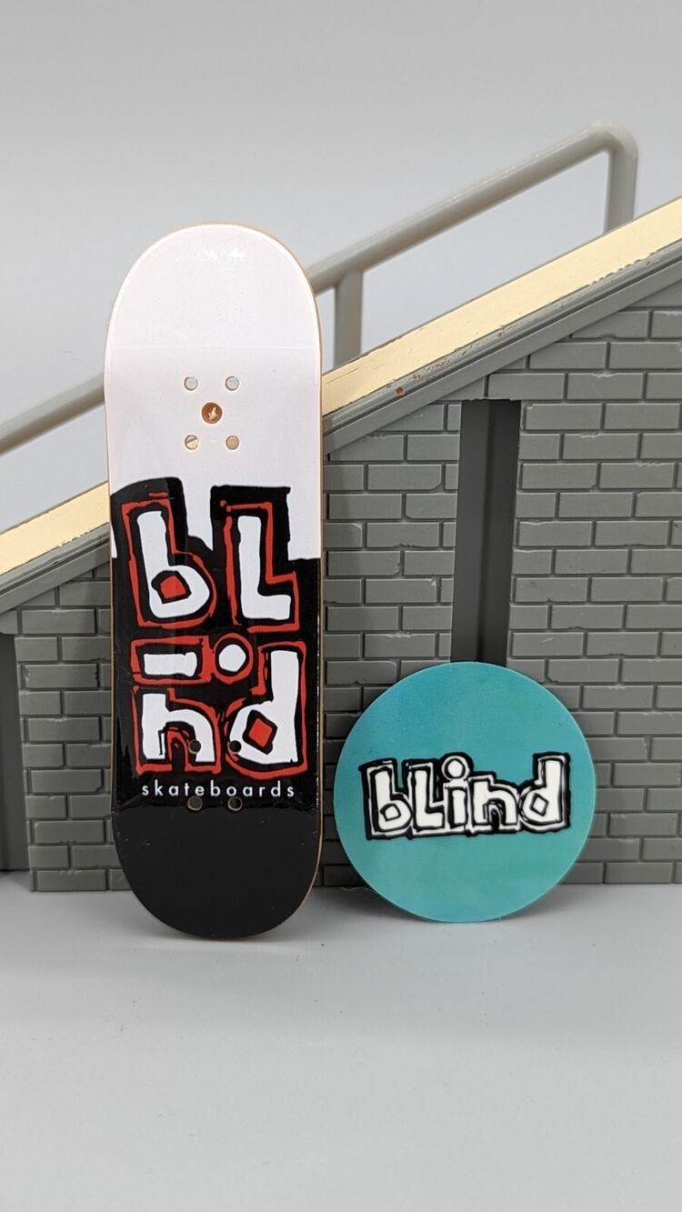 Spin Master Vintage Blind Skateboards Logo Black & White Tech Deck Fingerboard